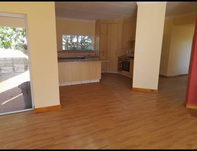 2 BEDROOM HOUSE FOR SALE IN GROENKLOOF RETIREMENT VILLAGE